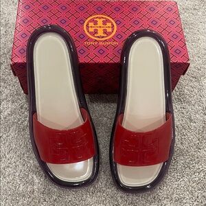 Tory Burch bubble jelly in Tory Red